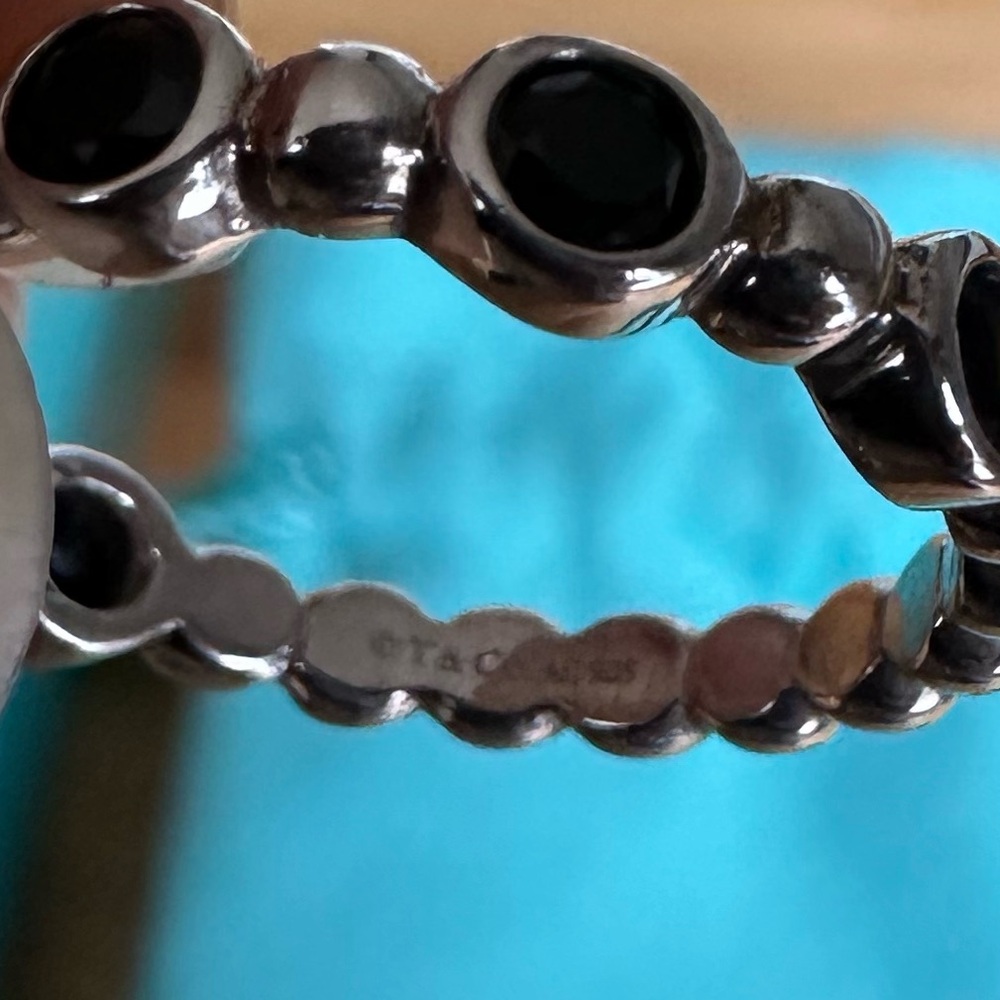 Tiffany & Co, black onyx sterling silver beaded band ring, size 7 - Picture 6 of 6